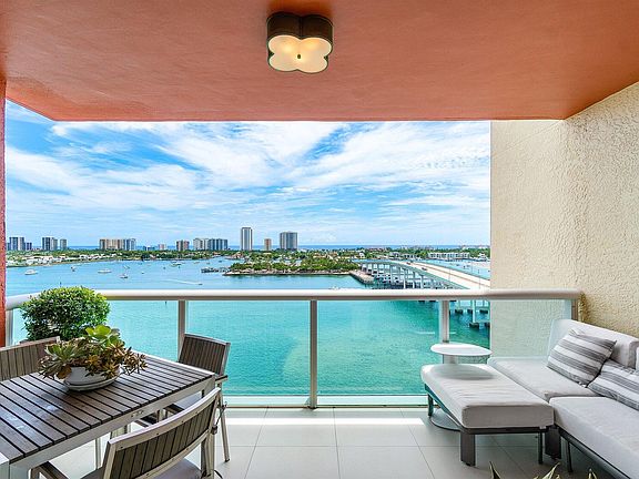 2nd image of 2640 Lake Shore Dr Unit 1415