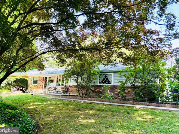 5 Harvard Dr, Media, PA 19063