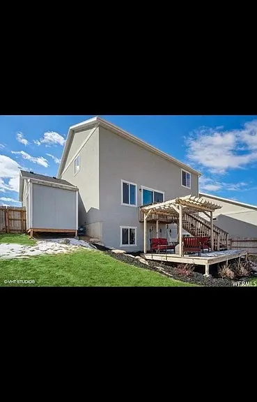 1479 E 3225 N — Photo 2