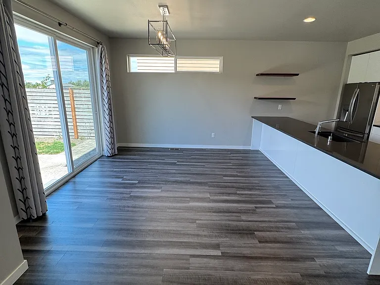 983 Sunseeker Ln — Photo 9
