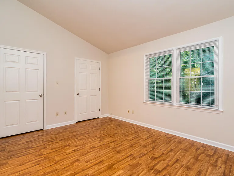330 Silverberry Ct — Photo 14