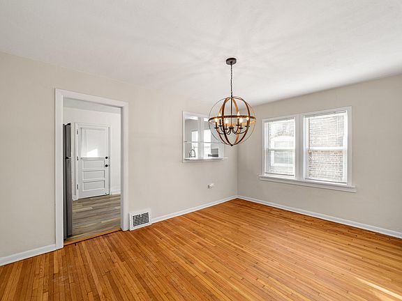 4th image of 16209 Madison Ave APT 4