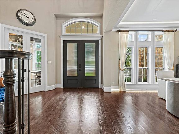 4th image of 1502 Hillendahl Blvd