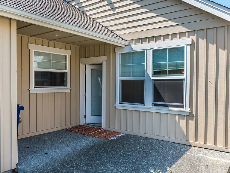 1232 SW Xavier Dr — Photo 18