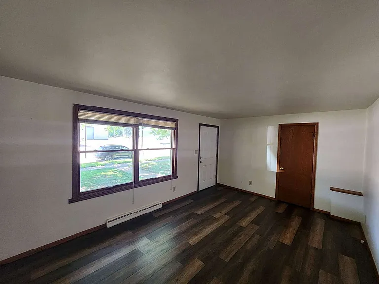 1736 E Amelia St — Photo 3