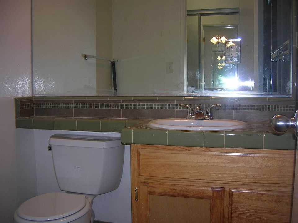 Building Photo 3