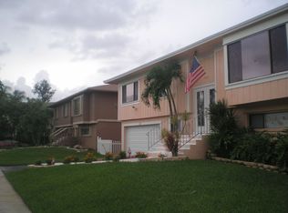 7905 NW 40th St, Hollywood, FL 33024