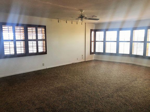 3rd image of 2500 NE 48th Ln APT 401