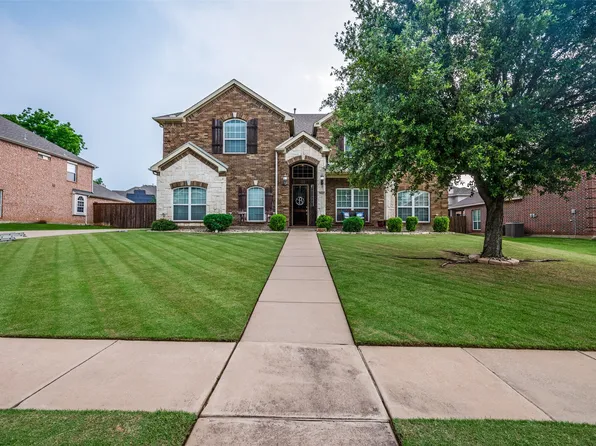 916 Sunrise Dr, Kennedale, TX 76060