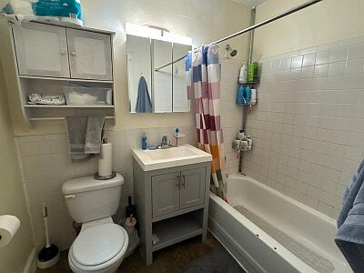 3rd image of 449 Park Dr #1A