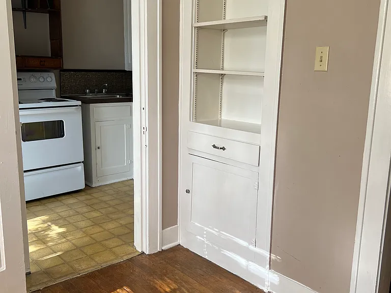 310 Forsythe Ave #D — Photo 3