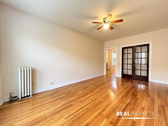 2nd image of 4225 N Paulina St #E3