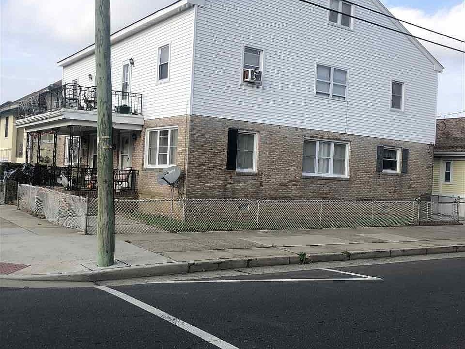 2nd image of 101 N Portland Ave