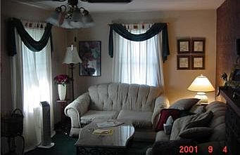 4th image of 1113 S Cottage Ave