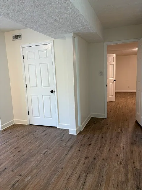 4 bed, 1982 sqft, $2,350 — Photo 4