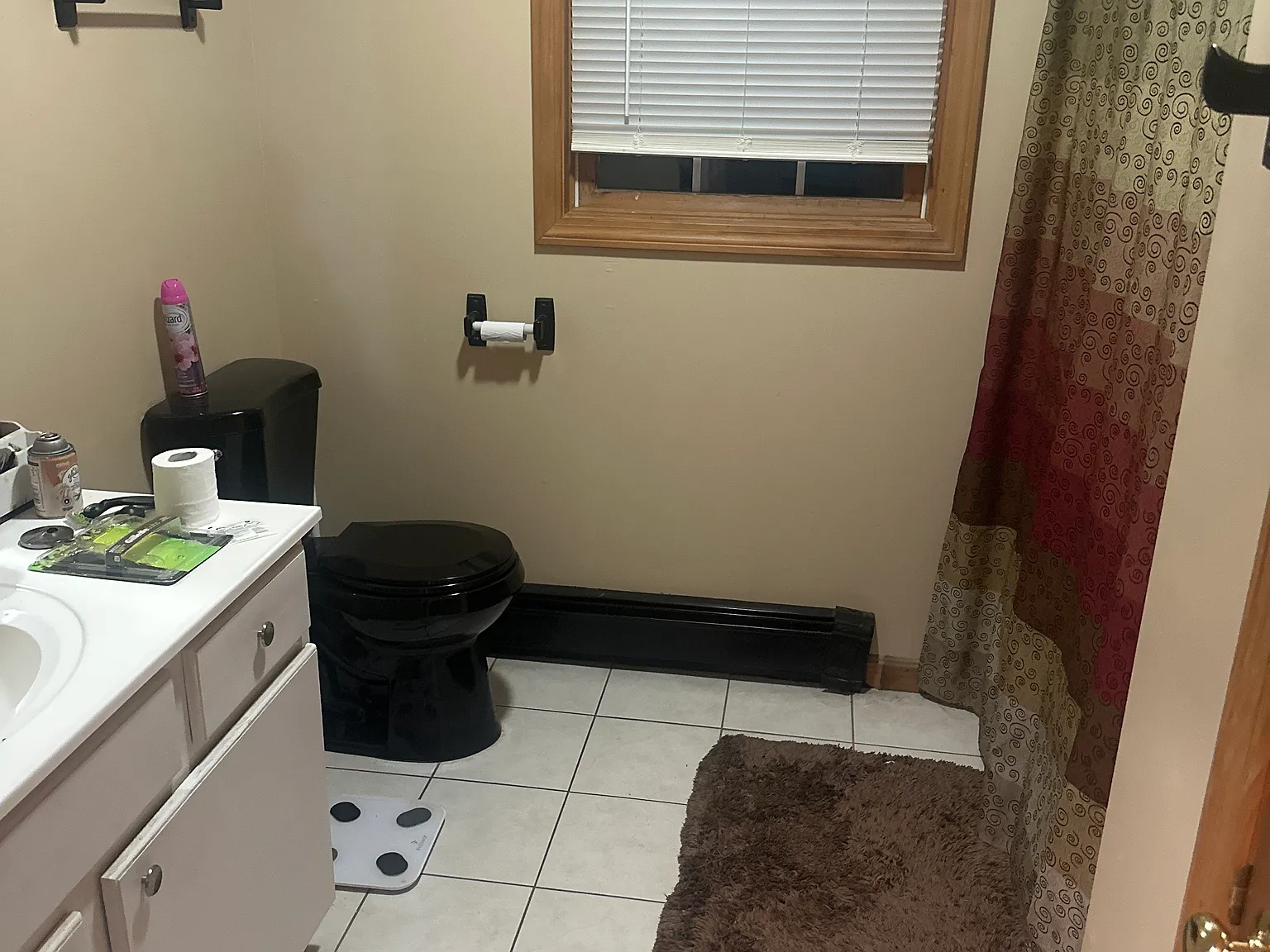 3 bed, 2219 sqft, $3,000 — Photo 2