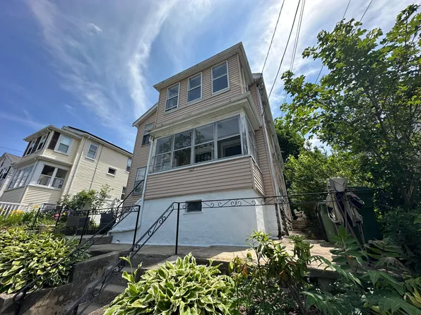 33 Kondazian St, Watertown, MA 02472