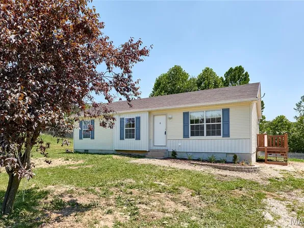 360 Julie Ct, Elsberry, MO 63343