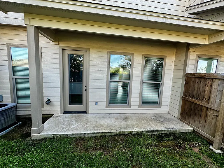 5100 Westgate Ln #103-1 — Photo 26