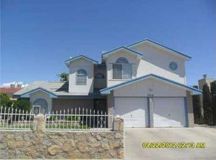 2916 Lake Michigan Dr, El Paso, TX 79936
