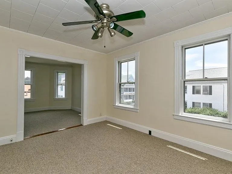 296 University Ave #2 — Photo 4
