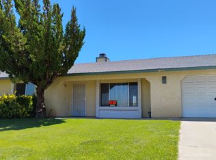 16445 Ash St, Hesperia, CA 92345