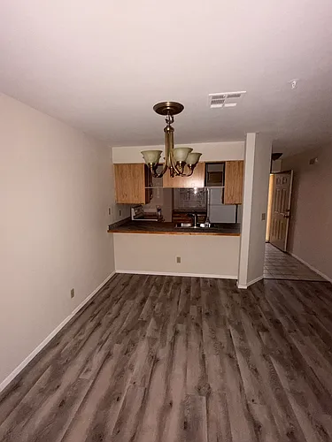 2032 Mesquite Ln Photo 1