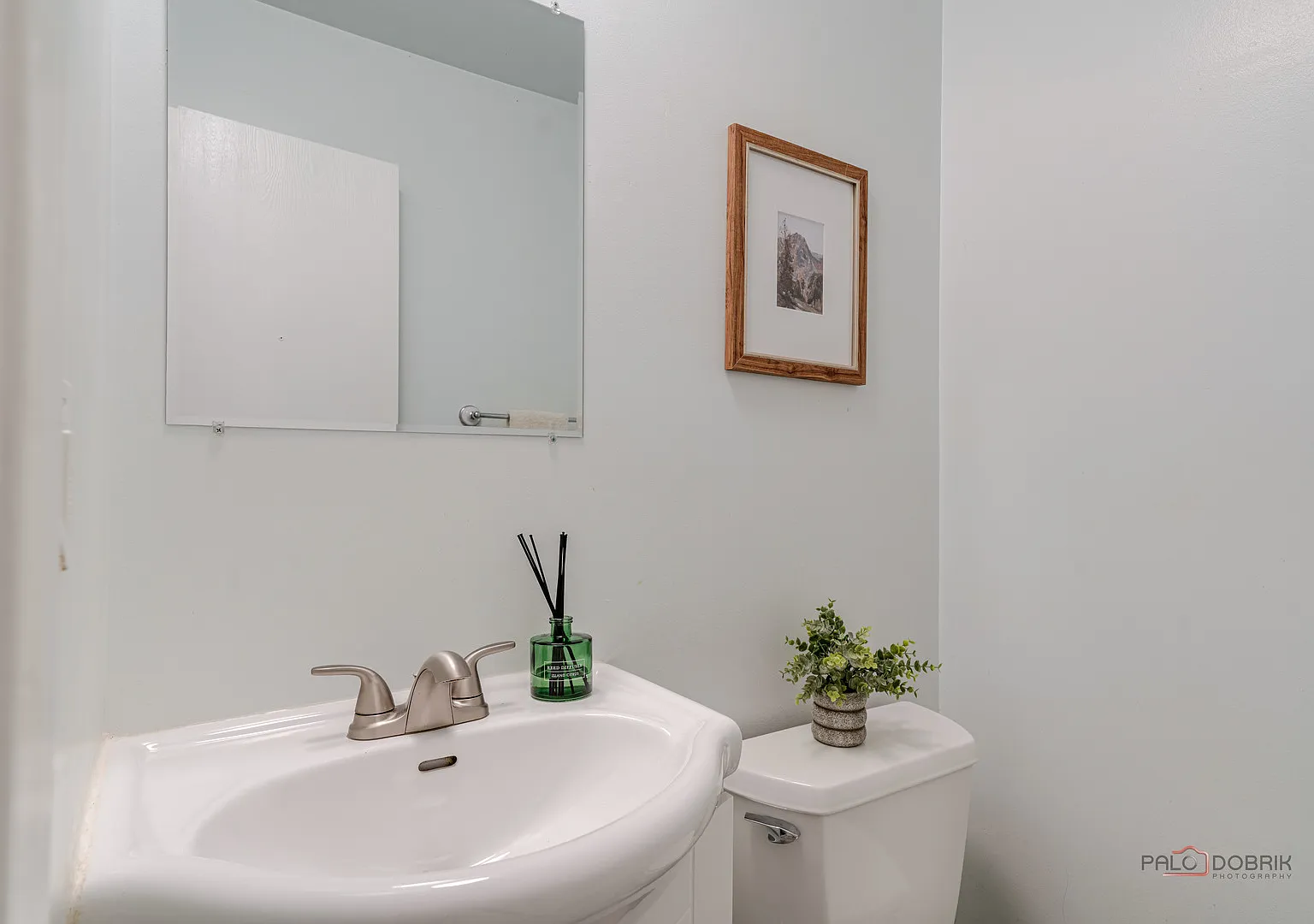 3 bed, 2.5 bath, 1458 sqft, $2,450 — Photo 4