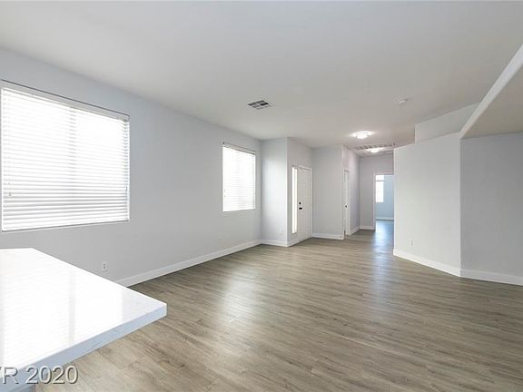 4th image of 8908 Ackerman Ave