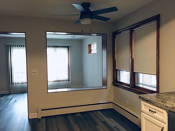 3rd image of 5870 N Elston Ave