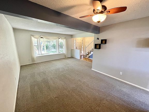 Living room or could be an extra dining area
