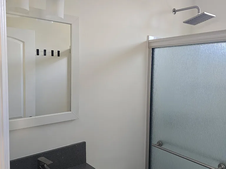 15421 S Williams Ave #1/2 — Photo 12
