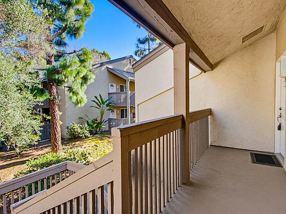 3rd image of 8571 Villa La Jolla Dr APT K