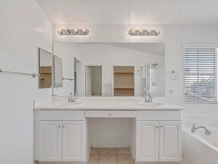 4731 W Avenue J4 — Photo 4