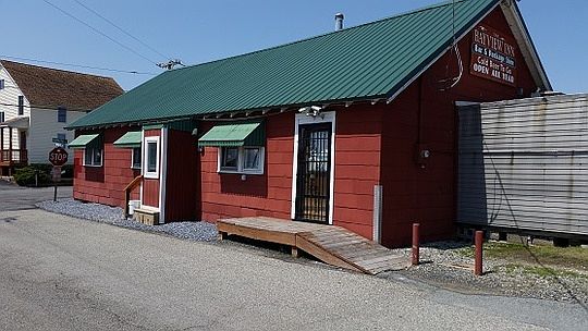 1st image of 165 Hubbard Ave