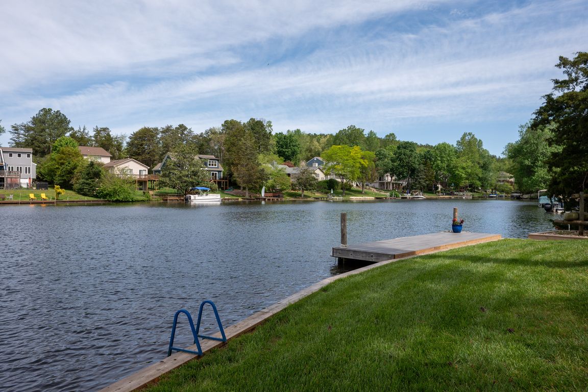 144sf boat dock