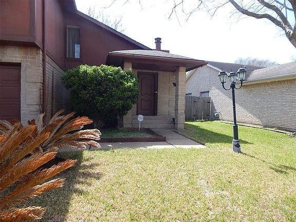 2nd image of 7802 Tierra Verde Dr