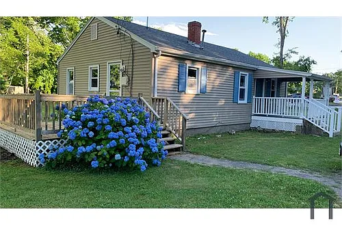 73 Careswell St Photo 1