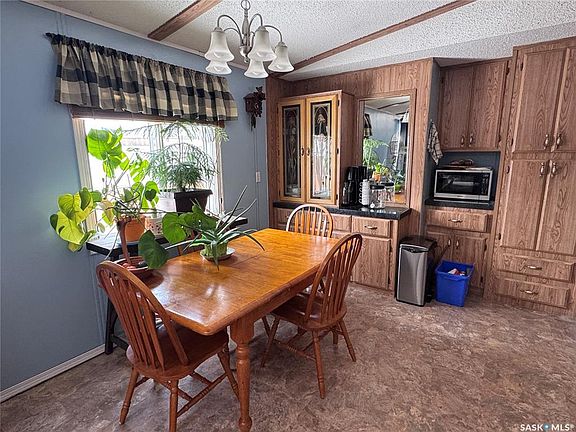 5th image of 1111 Riese DRIVE