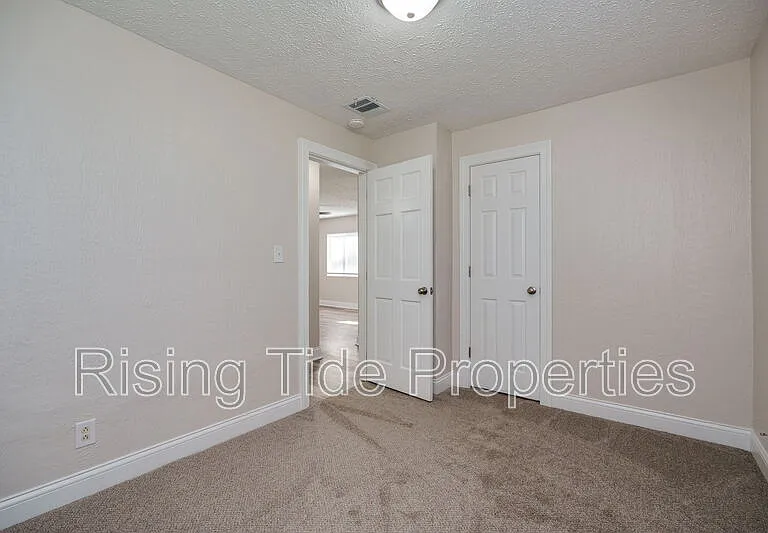 1903 Alice St — Photo 13