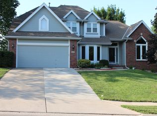 404 W Centennial Rd, Papillion, NE 68046