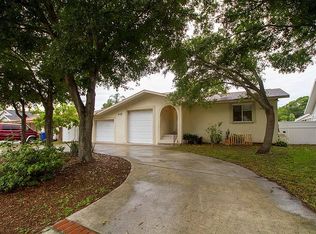 1112 Glenwood Dr, Dunedin, FL 34698