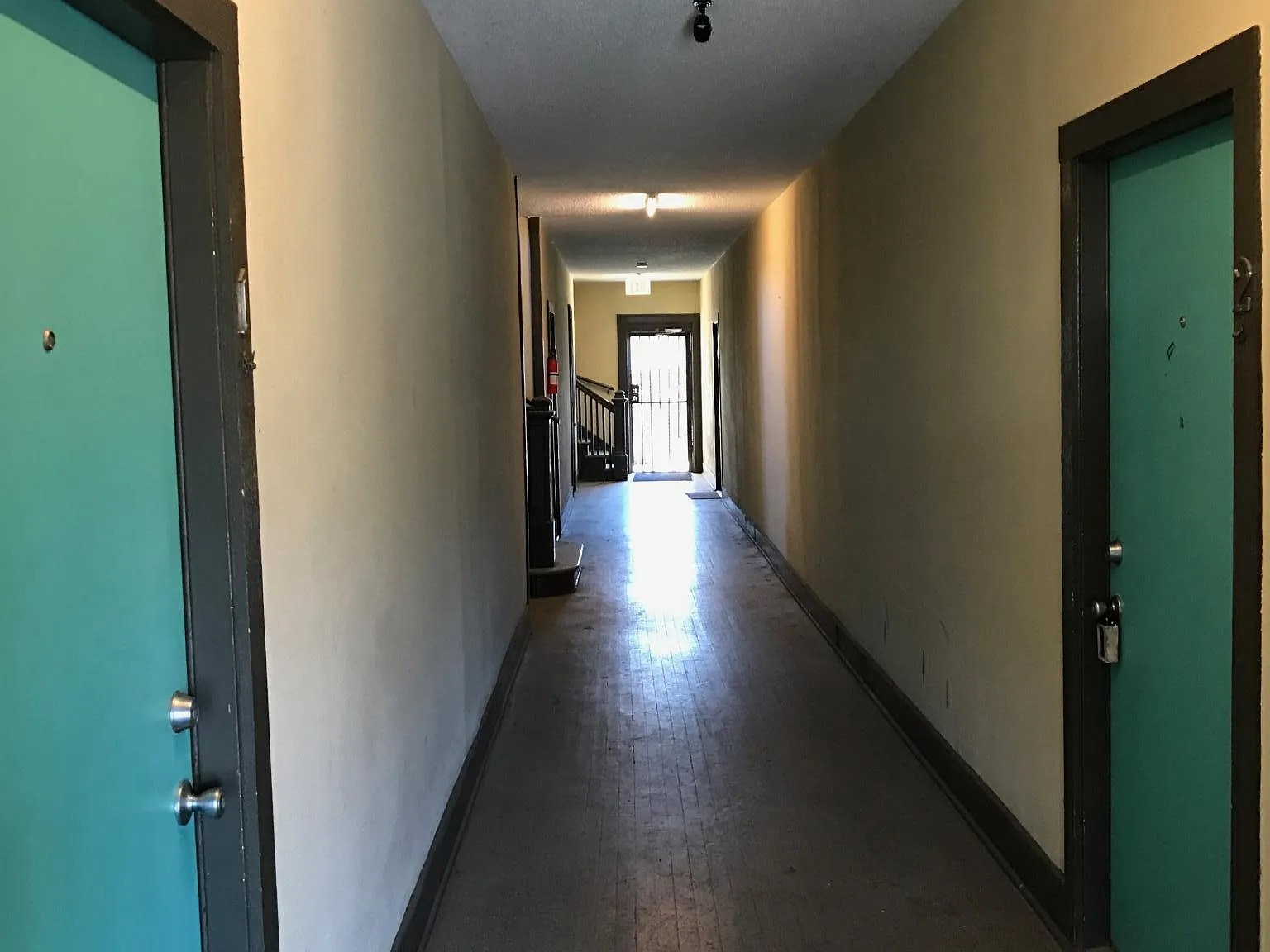804 N Lancaster Ave — Photo 3