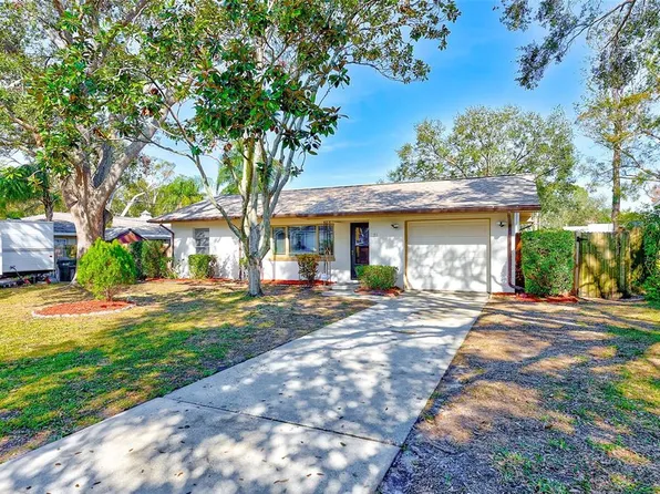 21 BELLE MEADE CIRCLE, LARGO, FL 33770