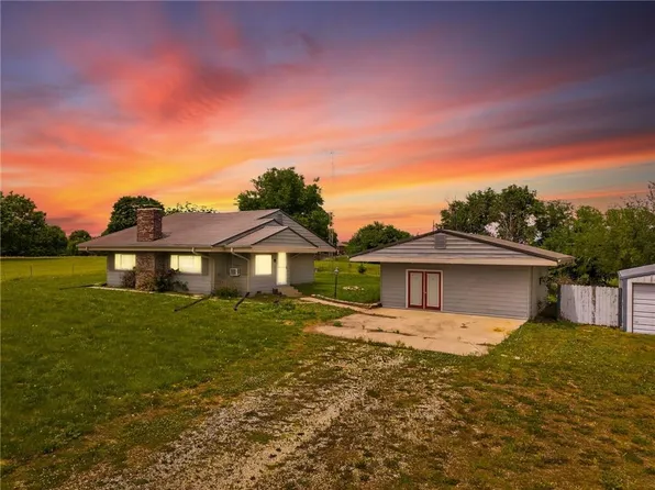12376 Liv 302, Chillicothe, MO 64601