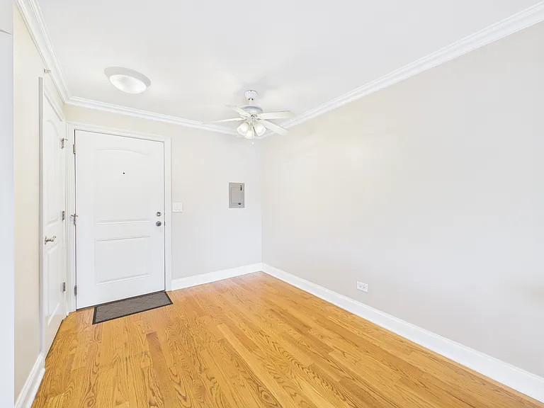 2210 S Goebbert Rd #226 — Photo 8