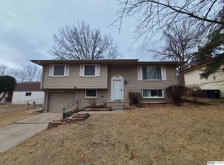 14032 Madison Cir, Omaha, NE 68137