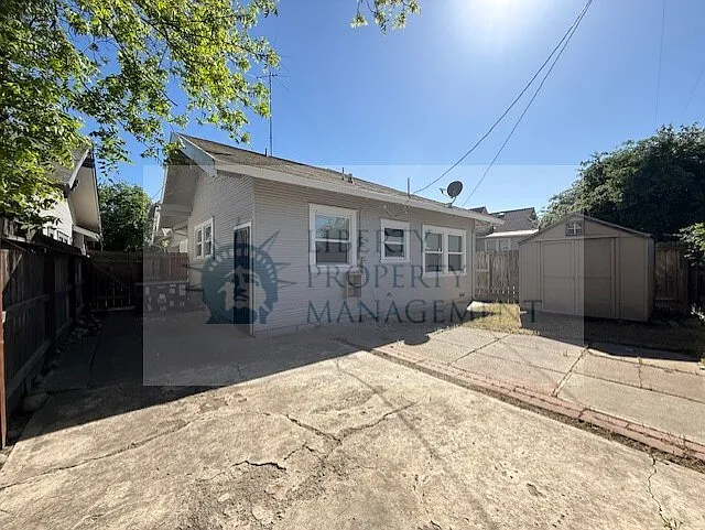 115 W Maple St — Photo 13