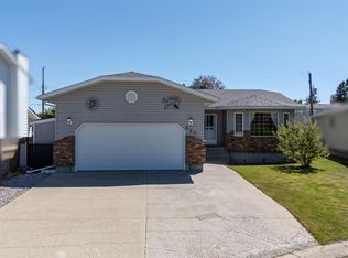 529 N 53rd Ave W, Claresholm, AB T0L 0T0