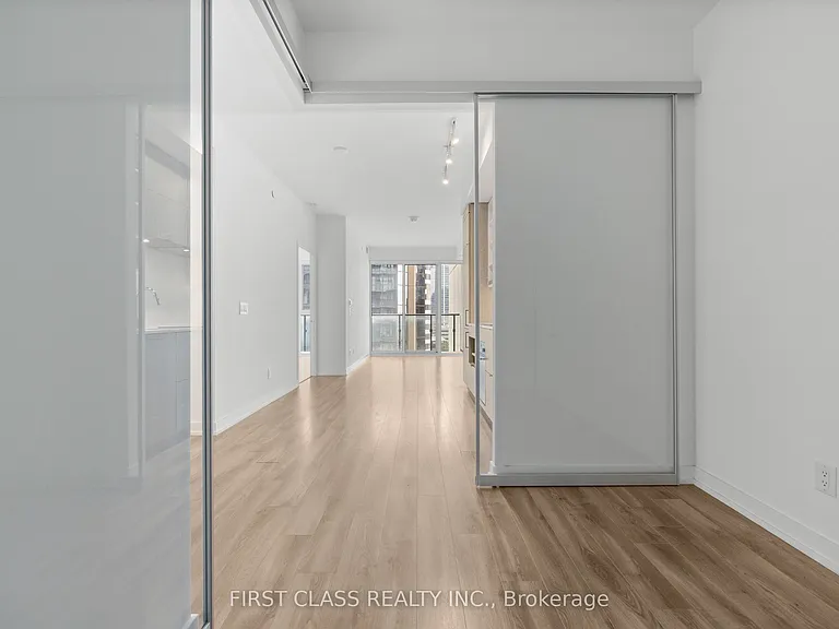 20 Edward St #1309 — Photo 22